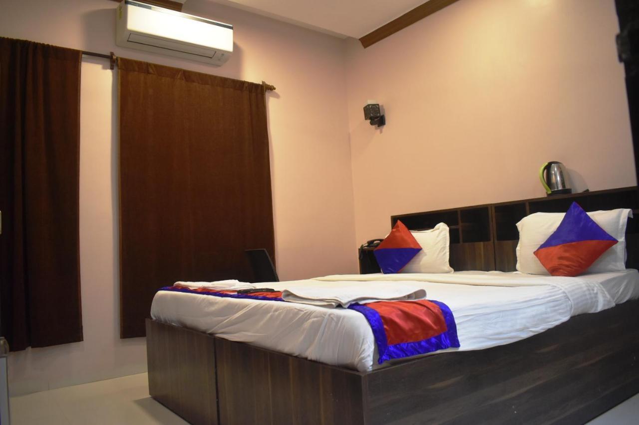 Hotel Baga HighQ - Baga Beach Goa Bagian luar foto