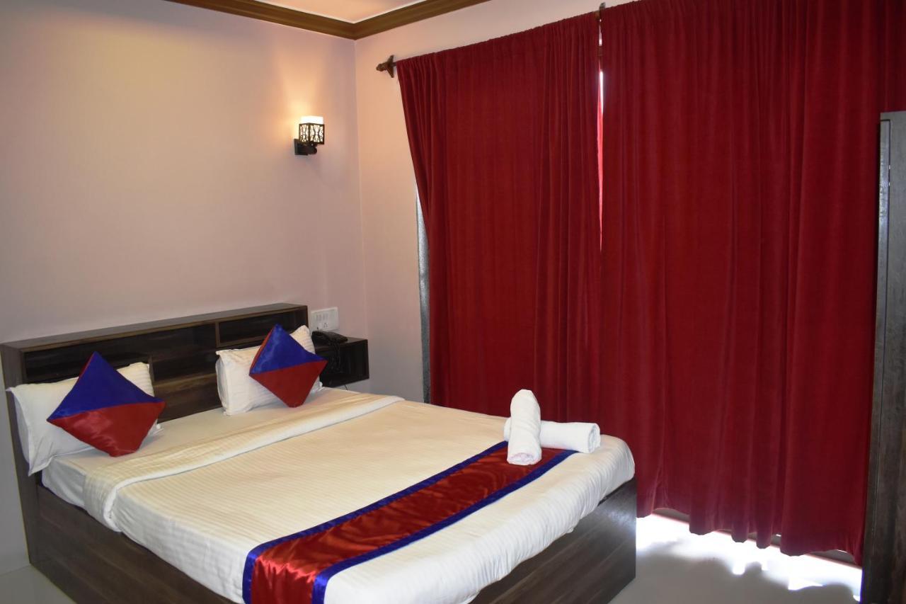 Hotel Baga HighQ - Baga Beach Goa Bagian luar foto