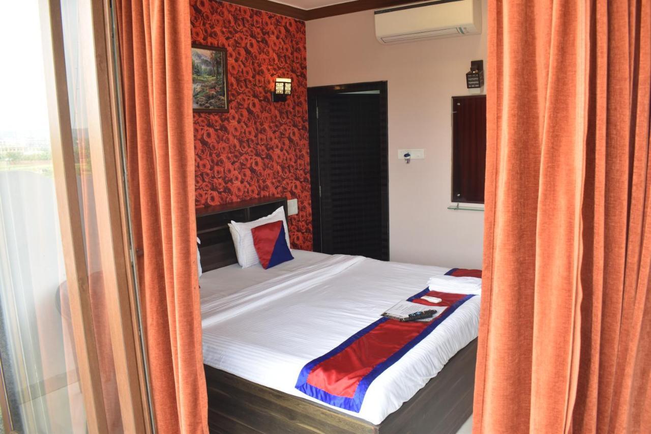 Hotel Baga HighQ - Baga Beach Goa Bagian luar foto