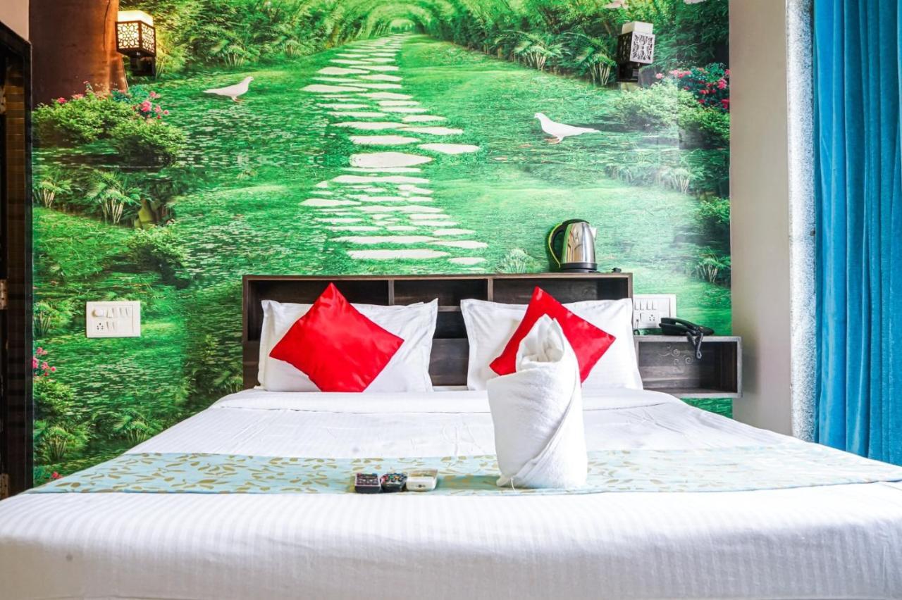 Hotel Baga HighQ - Baga Beach Goa Bagian luar foto