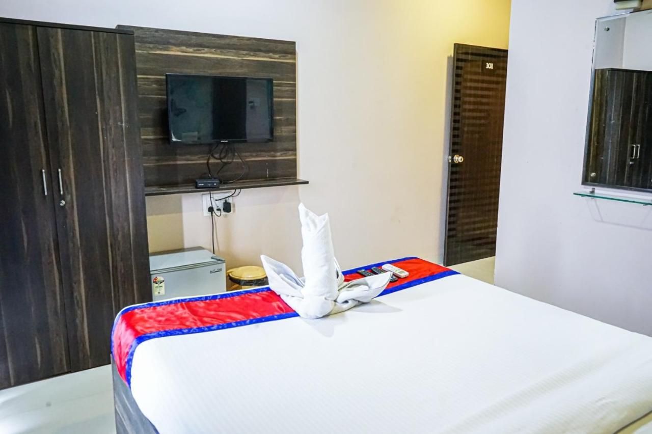 Hotel Baga HighQ - Baga Beach Goa Bagian luar foto